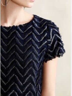 Anthropologie Navy Chevron Textured Short Sleeve Top size small